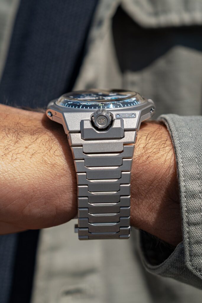 URWERK UR-10 SpaceTime Blue Final Edition