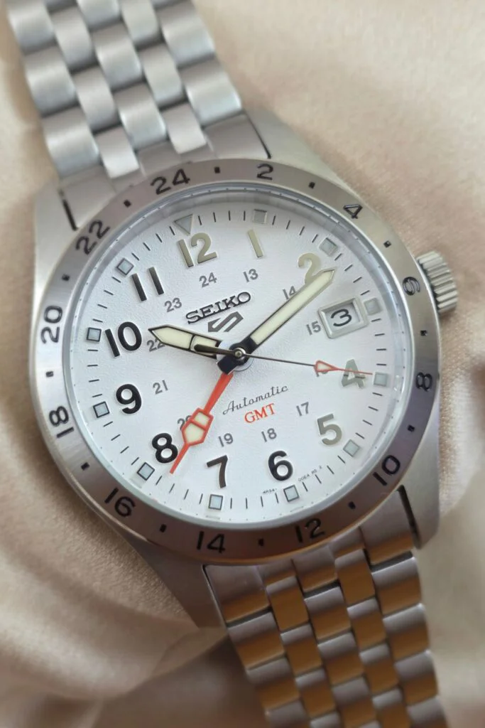 Seiko 5 Sports Field SSK059