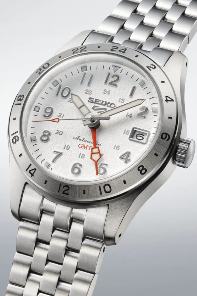 Seiko 5 Sports Field SSK059
