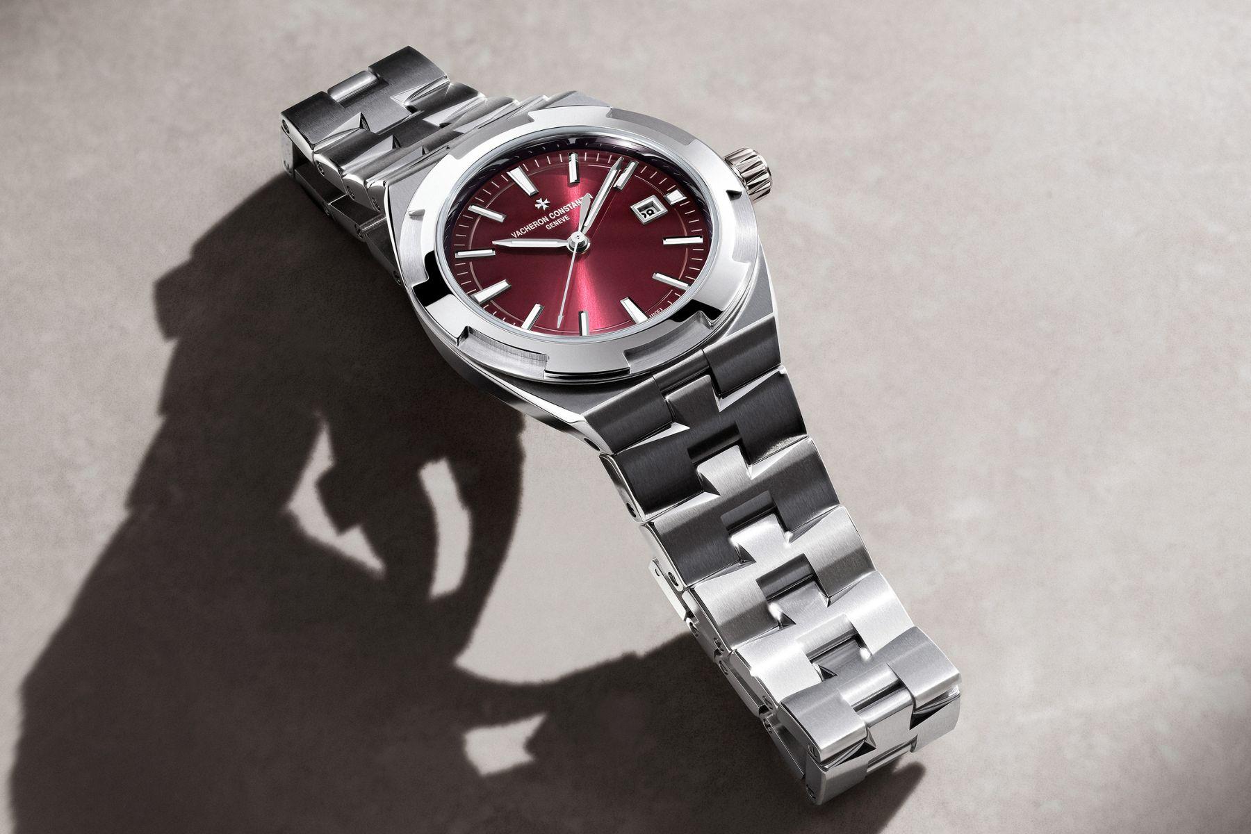 Vacheron Constantin Overseas Self-Winding: Two New 34.5mm Sport