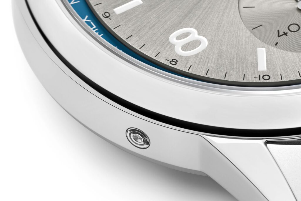 NOMOS Club Sport neomatik Worldtimer Silver