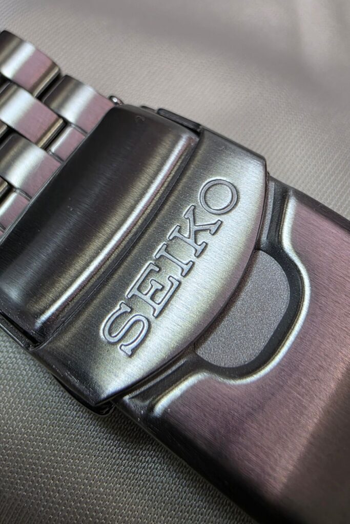 Seiko 5 Sports Field SSK059