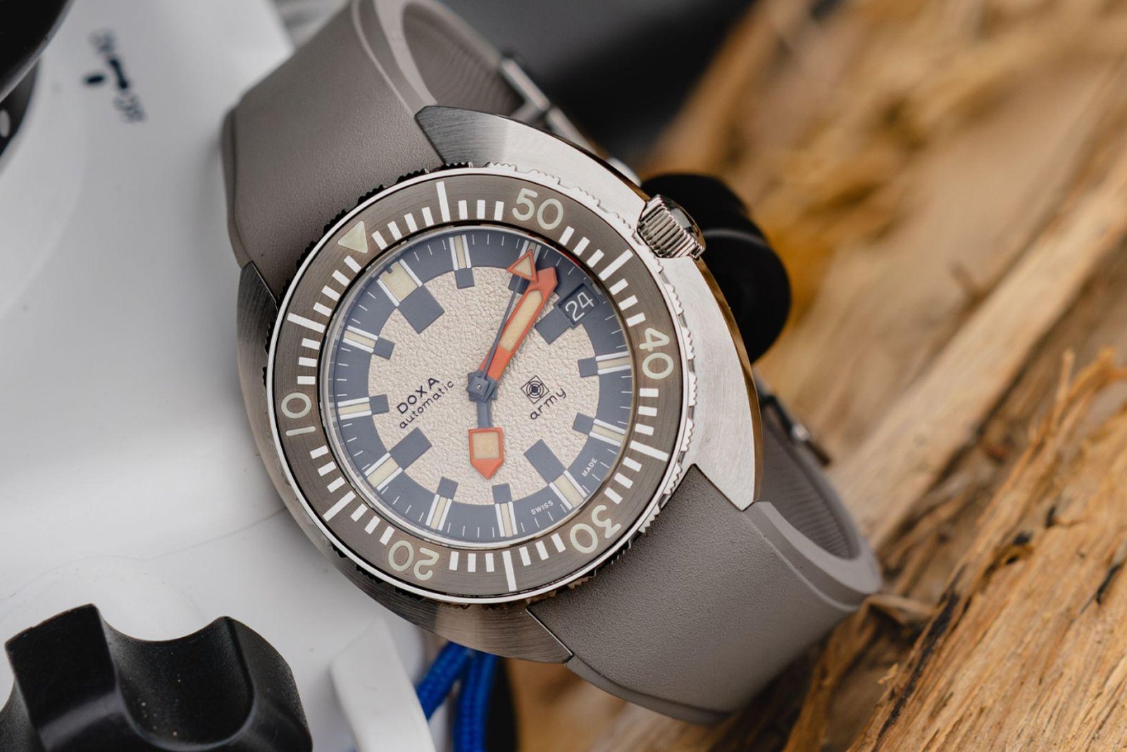 DOXA SUB Army 200T For Hodinkee