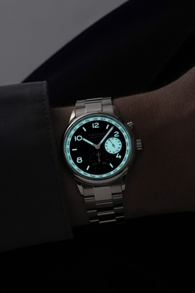 NOMOS Club Sport neomatik Worldtimer dark