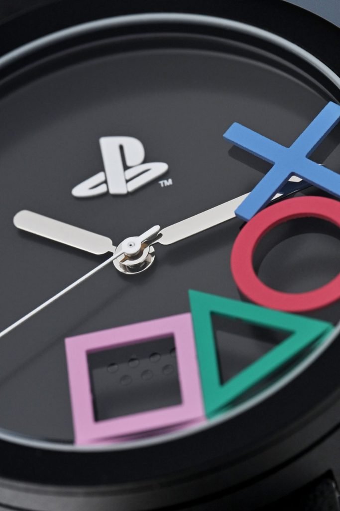 PlayStation ANICORN Play Symbol Dark Mode