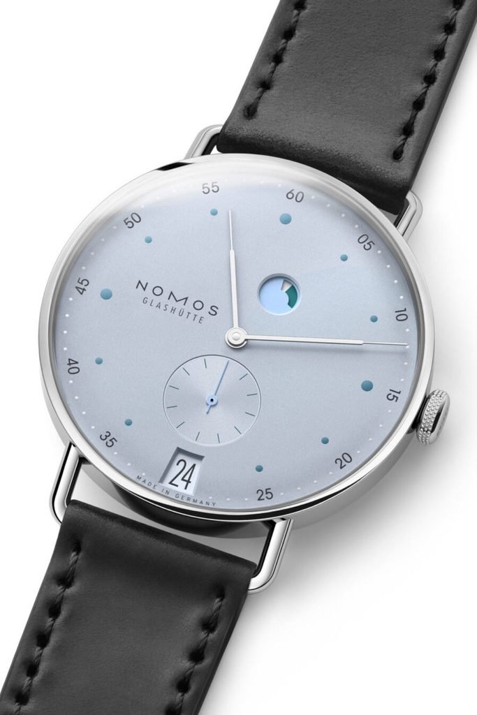 NOMOS Metro ice blue
