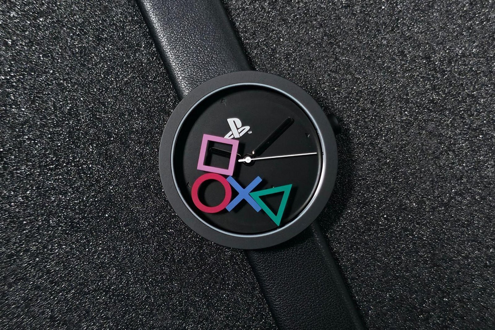PlayStation ANICORN Play Symbol Dark Mode