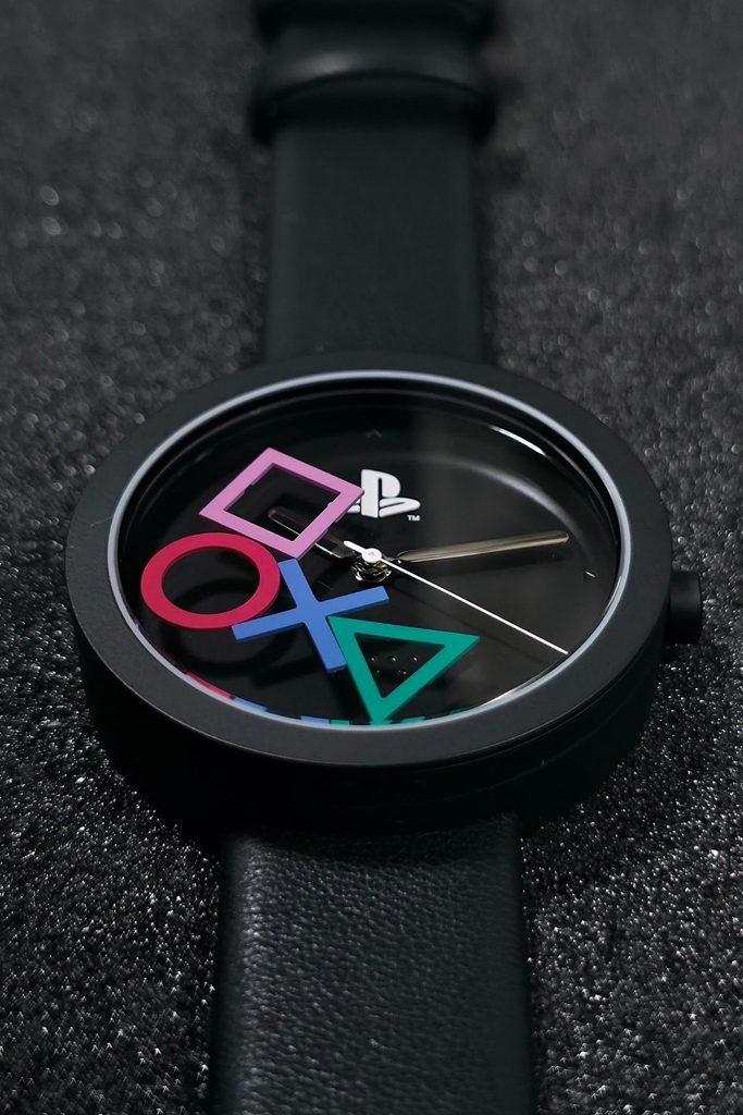PlayStation ANICORN Play Symbol Dark Mode